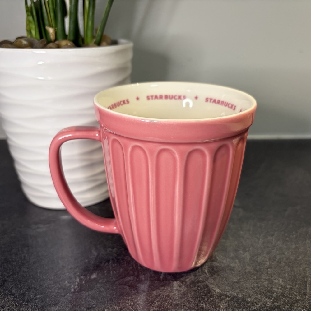 2006 Starbucks Pink‎ Ribbed 16 oz Coffee Cup Mug W Handle Ceramic EUC